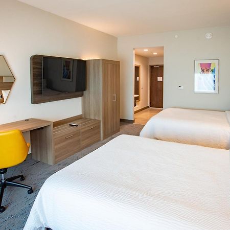 Holiday Inn Express & Suites Pensacola Airport North - I-10 By Ihg Ferry Pass Экстерьер фото