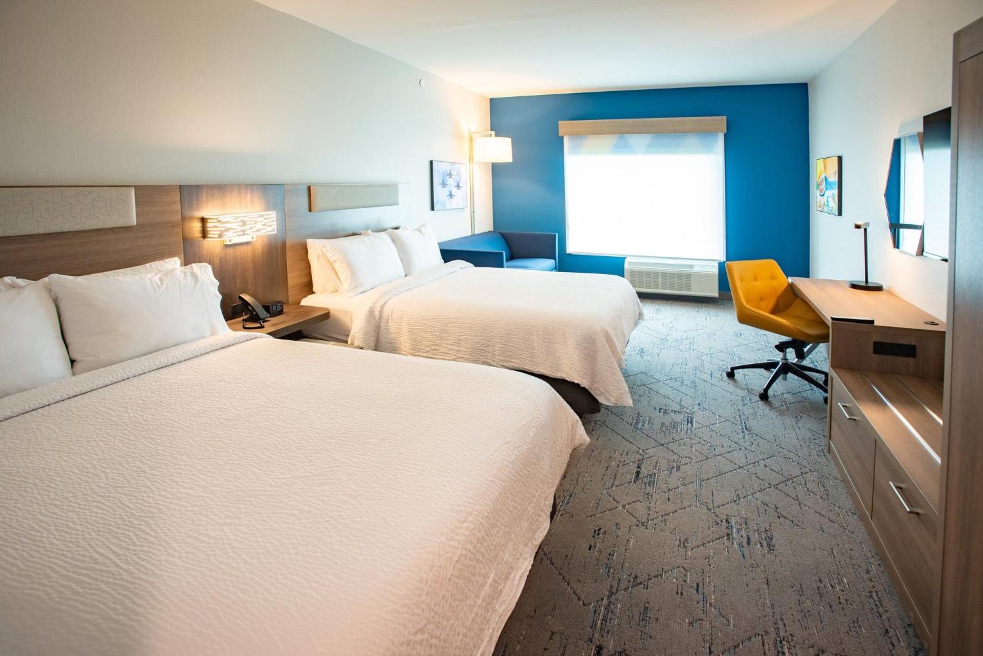 Holiday Inn Express & Suites Pensacola Airport North - I-10 By Ihg Ferry Pass Экстерьер фото