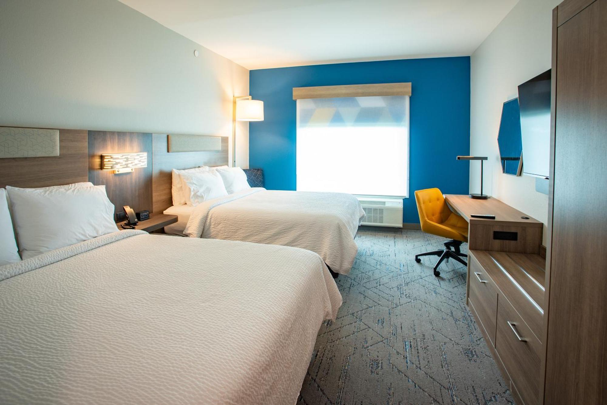 Holiday Inn Express & Suites Pensacola Airport North - I-10 By Ihg Ferry Pass Экстерьер фото