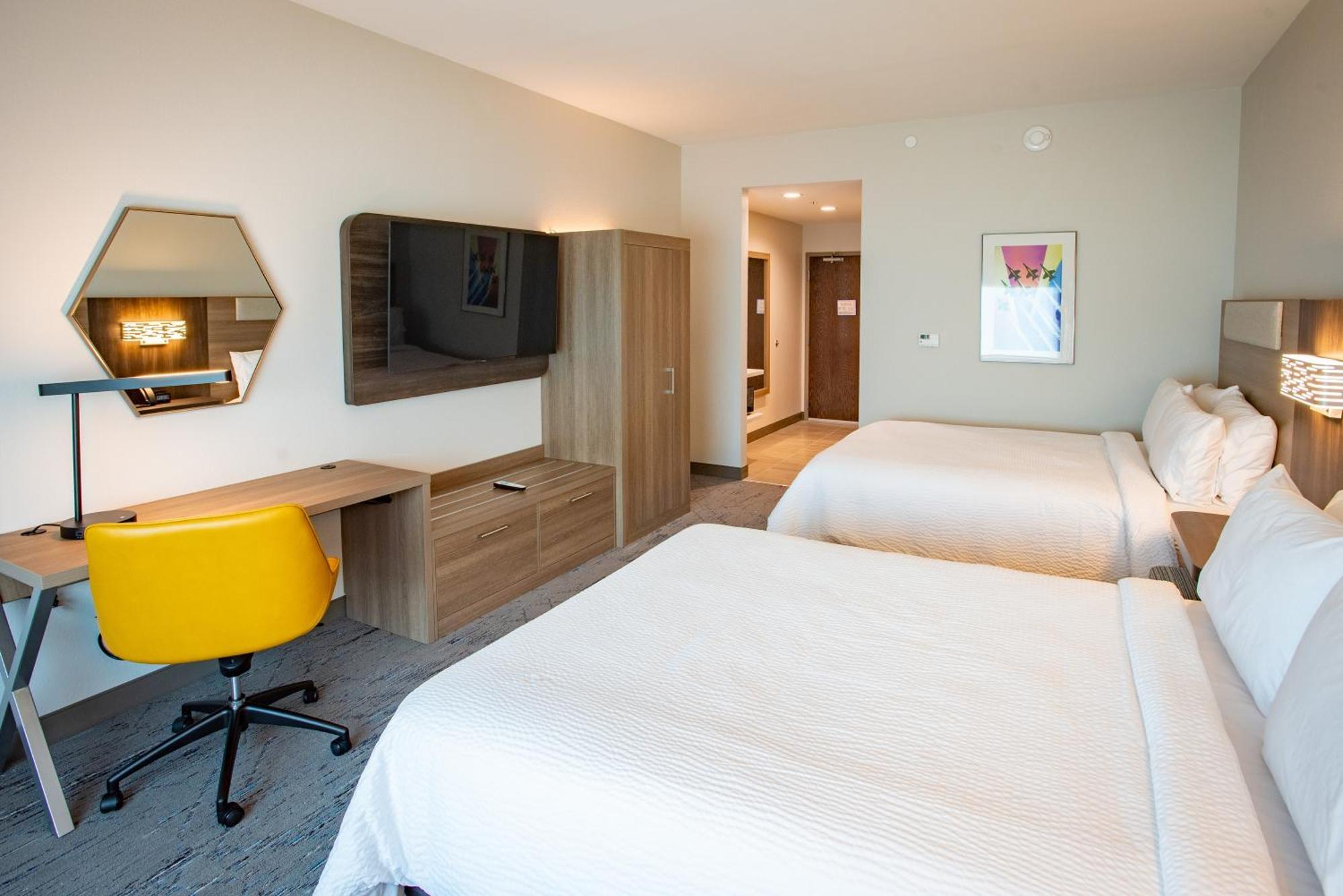 Holiday Inn Express & Suites Pensacola Airport North - I-10 By Ihg Ferry Pass Экстерьер фото